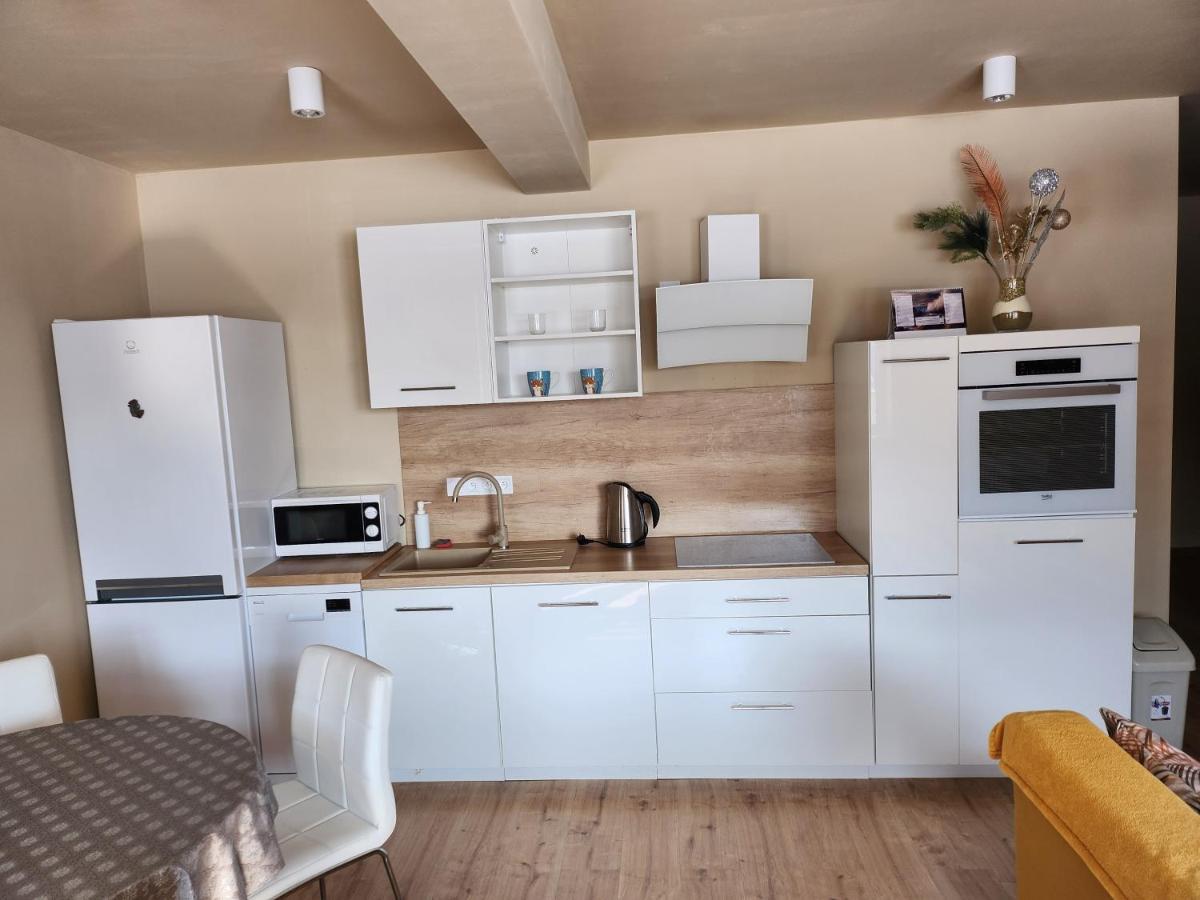 Apartman Greenside Michalovce Exteriér fotografie