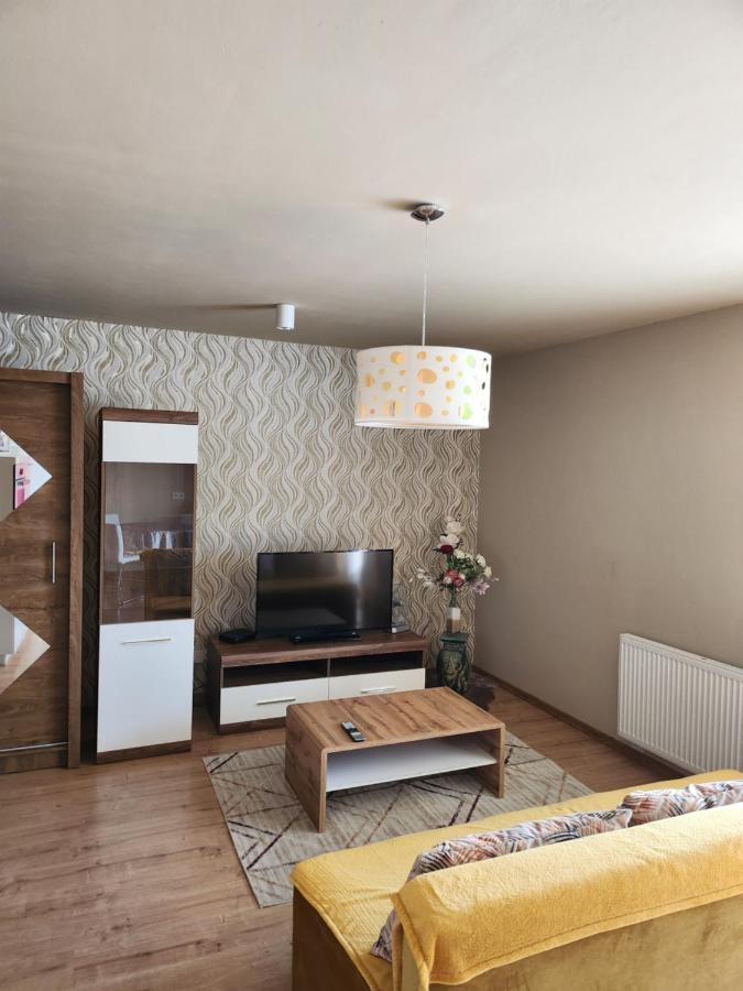 Apartman Greenside Michalovce Exteriér fotografie
