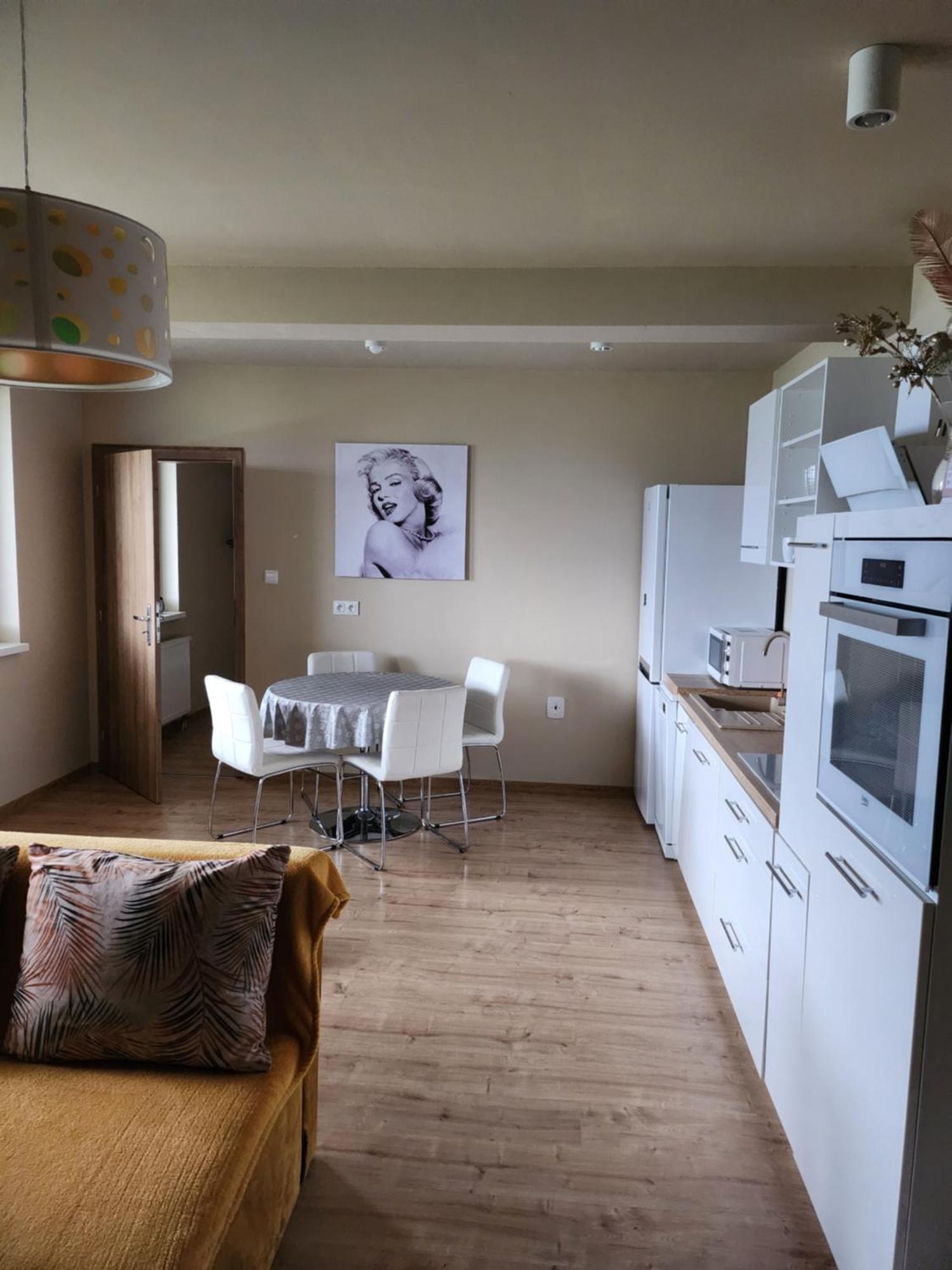 Apartman Greenside Michalovce Exteriér fotografie